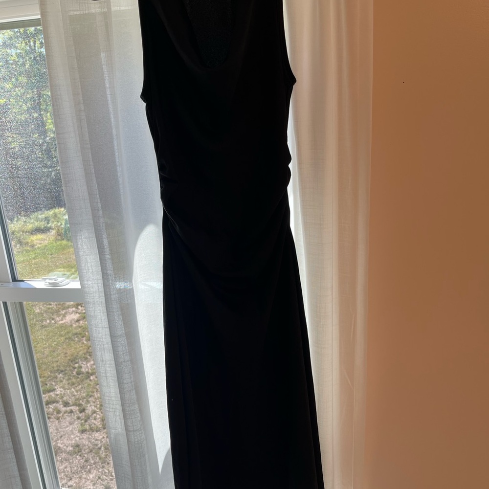 Classic Black Sleeveless Formal Women’s Dress